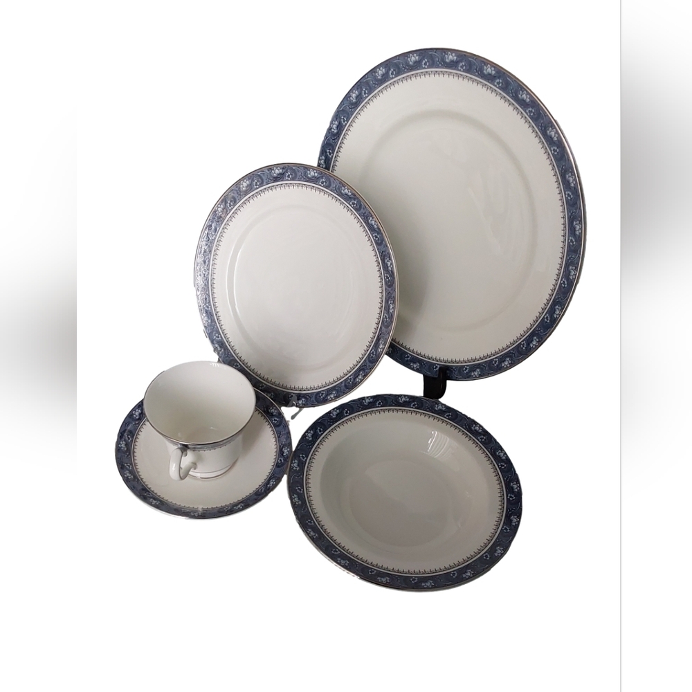 BLUE MIST  By  ANSLEY LUXURY 5 PIECE PLACE SETTING DINNER FOR 1